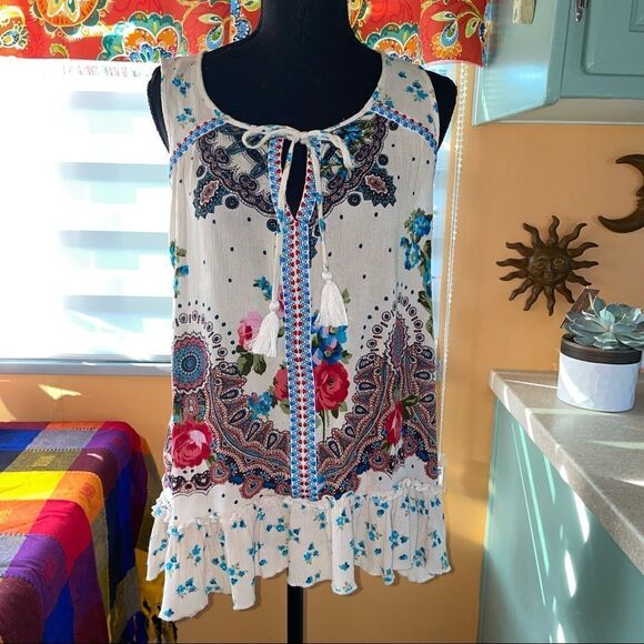 Bila ivory boho V neck tassel top high low hem size Med - Picture 2 of 10